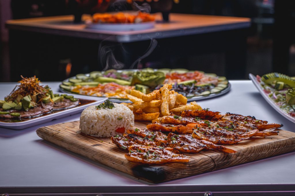 veg non veg restaurant pune
